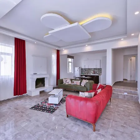 3 House Apartment Kas