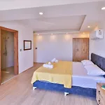 3 House * Kaş